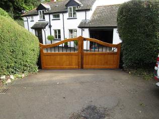 Flood Divert Classic style gates with steel spindles